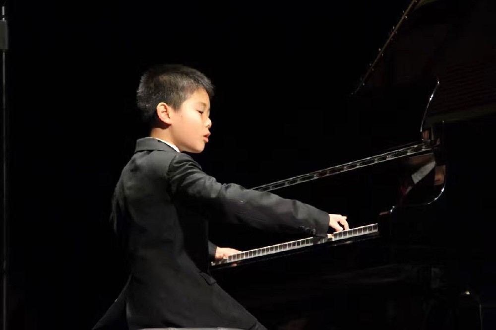 2016年苏菲国际艺术教育钢琴年末演出